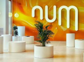 Num Hotel, hotel din Salou