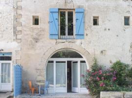 Avignon में Gîte Les cyprès de l'ile, serviced apartment