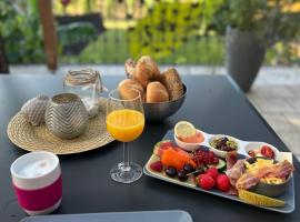 Bed and Breakfast - Rheingauer Hof, hotel in Oestrich-Winkel