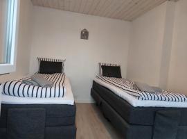 Venos rooms 2, cottage sa Hirtshals