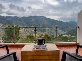 Green Haven Serviced Apartments I Family Accomodation I Pvt Balcony I Bonfire I Kasauli By Exotic Stays