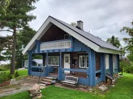 3 Bedroom Cottage with Sauna by the Sea