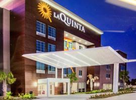 La Quinta Inn & Suites Port Allen La、ポート・アレンのホテル