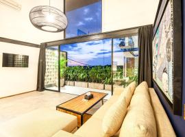 Contemporary Duplex 200m To Canggu Beachfront, hotel sa Pererenan, Canggu