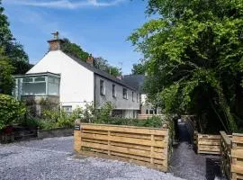 Orchard Cottage and Hot Tubs - 15mins To Snowdon