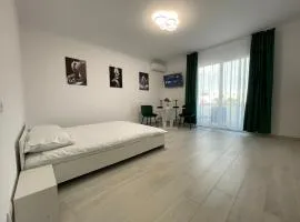 Apartament R