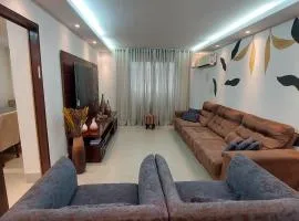 Apartamento de luxo, quadra da praia