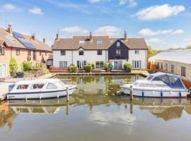 Cottage On The Quay, hytte i Wroxham