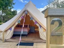 Greystones Glamping - Tent 2, glàmping a Na Clocha Liatha