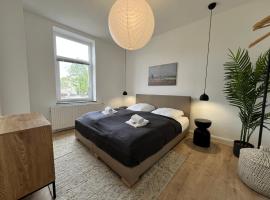 FLATLIGHT - Stylish apartment - Kitchen - Parking - Netflix, khách sạn ở Hildesheim