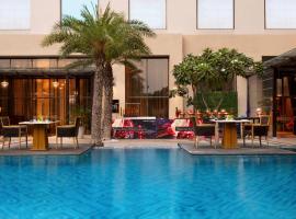 Courtyard by Marriott Agra, hotel en Agra