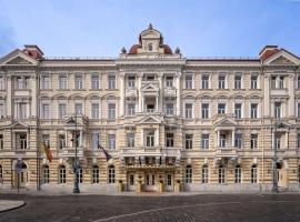 Grand Hotel Vilnius, Curio Collection by Hilton, hotel sa spa centrom u Vilniusu