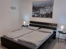 Suite Arianna: Cannobio'da bir otel