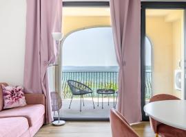 Casa Vacanze Maddalena - Palazzetto sul lago - Diamante Rosa, viešbutis mieste Marta