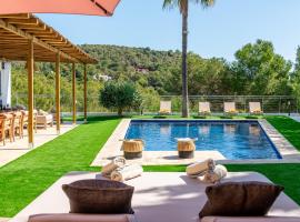 Cap Martinet Talamanca Vila Can Tashellu, Boutique 5 bed - Sea and Forest View, hotell i Talamanca