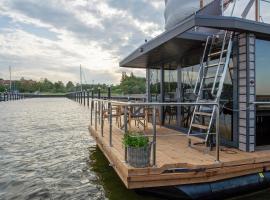 Hausboot Seeadler Stralsund: Stralsund şehrinde bir otel