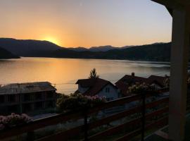 Vila Sunsets, hotel sa Konjic