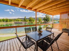 DELUXE Lake View Mobile Homes with Thermal Riviera Tickets, rumah percutian di Čatež ob Savi