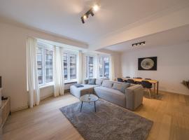 L'amandine - Luxury 3 bedrooms apartments with free parking, luksuzni hotel u gradu Ostende