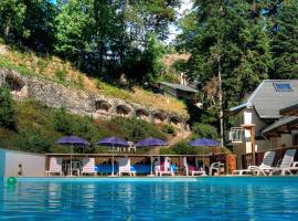 Hotel Les Chalets, hotel i Brides-les-Bains