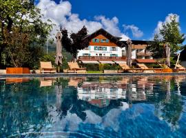 L'Arcalod & Bistrot Jeanne - Lac d'Annecy - Hôtel Restaurant Spa, hotel di Doussard