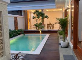 Wikans Villa, hotel in Kuta