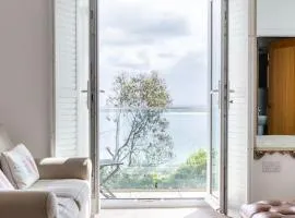 Porthminster View Luxury Sea Views Balcony, Parking, Pool, Spa & Gym