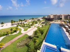 Royalton Riviera Cancun, An Autograph Collection All-Inclusive Resort & Casino, hotel u gradu 'Puerto Morelos'