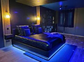 Suite Casanova avec SPA & Escape Love Game - Doux Bleu Jeux