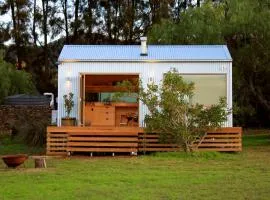 Hunter Valley Vineyard Cabin by Outpost