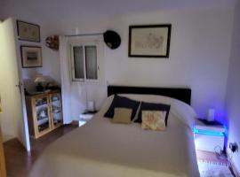 appart t2, hotel din Cassis