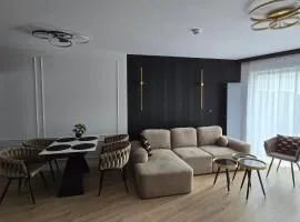 Apartament Stone Hill z basenem i widokiem na góry