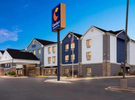 Comfort Inn & Suites Kenosha-Pleasant Prairie、ケノーシャのホテル