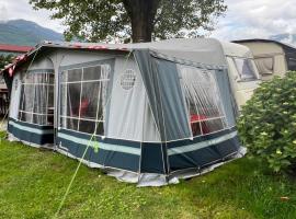 Camping Alex – hotel w mieście Cadenazzo