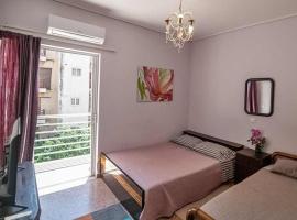 ΑPARTMENTS IN THE CENTRE, hotel din Loutraki