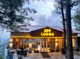 Sky Lodge Hotel, хотел в Nathia Gali