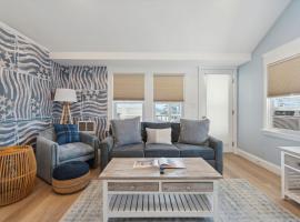 Newly Renovated Professional Design Partial Ocean Views, hotell i Hampton