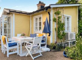 Awesome Home In Västervik With Kitchen、ベステルビークのホテル