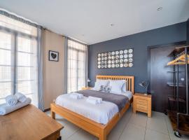 Suites Coronell d'En Vila، بيت ضيافة في بيربينيا