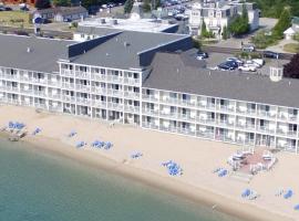 Hamilton Inn Select Beachfront, hotel na praia em Mackinaw City