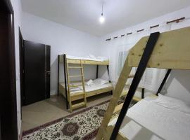 Ani Hostel, hotell i Gjirokastër