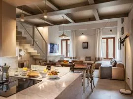 Penthouse in Siena's Heart with Elevator & Parking