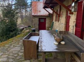 Chalé na Montanha Casa de Baixo, chalet i Manteigas