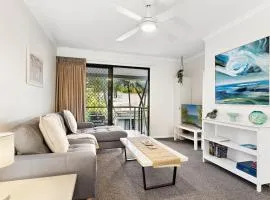 Upstairs 1 Bedroom Unit in Noosaville Resort