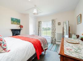 Beautiful Cottage in Brockenhurst with Forest View, villa í Brockenhurst