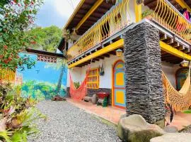 Casa de las Rocas Hostel