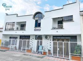 Apartahotel Circunvalar Por Parceros Group, hotel u gradu 'Pereira'