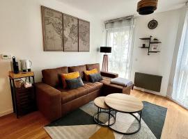 New & serene 1-bedroom apart near #LaDéfenseParis #Parking&Fibre, hotel Suresnes-ben