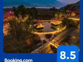 Zostel Pokhara – hotel w mieście Pokhara