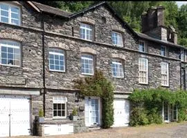 Croft Courtyard, Ambleside